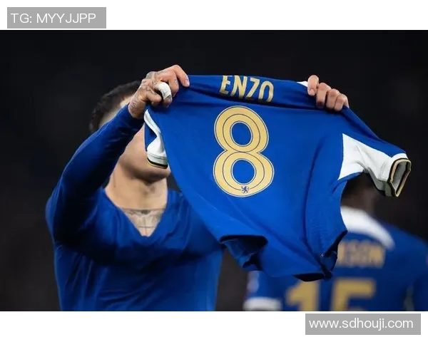 足球明星28号球衣背后的故事与传奇时刻揭秘